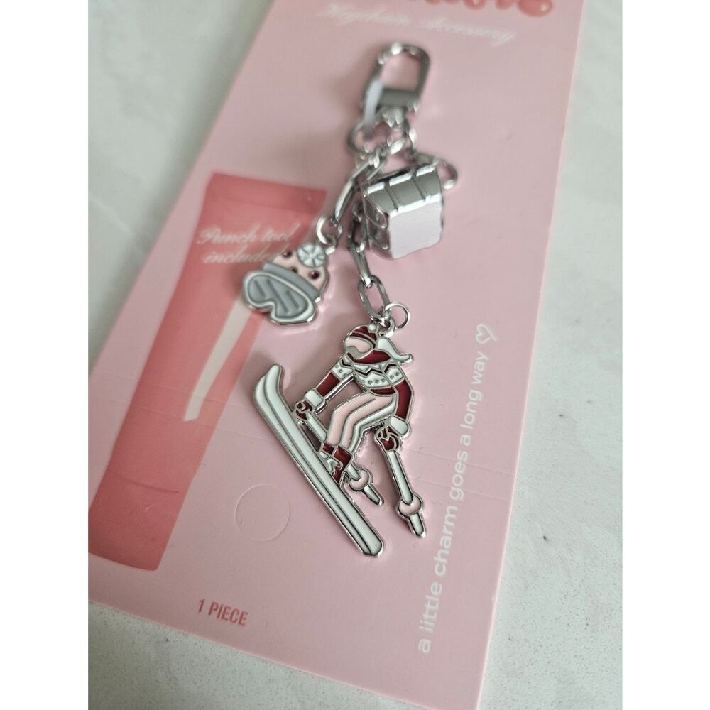 Lip Charms Pink Skiing Keychain - Picture 4 of 6